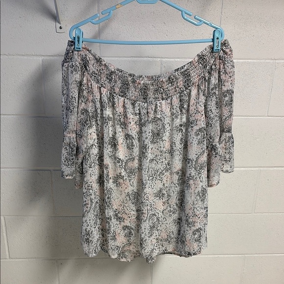 Torrid Gray and White Blouse - Picture 3 of 9